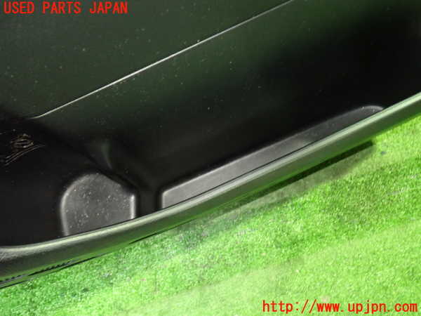 1UPJ-9234631234]ノア(ヴォクシー)(ZRR85G)右前ドア内張り 中古_3