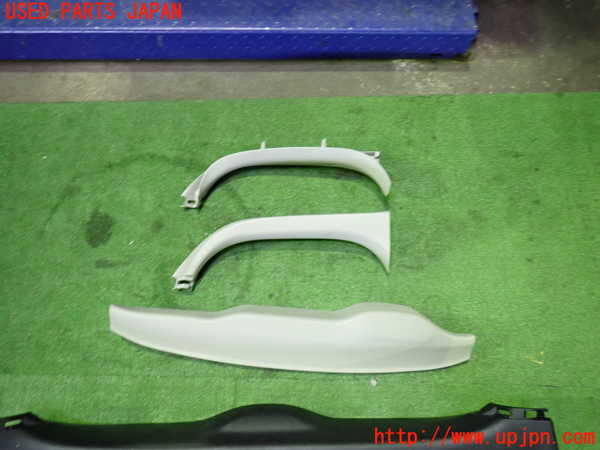 1UPJ-9234631578]ノア(ヴォクシー)(ZRR85G)バックドア内張り 中古_2