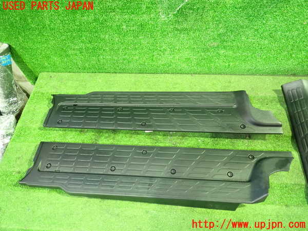 1UPJ-9234637740]ノア(ヴォクシー)(ZRR85G)スカッフプレート 中古_2