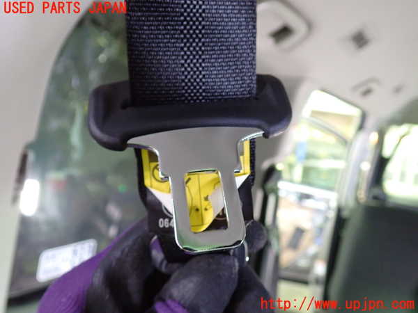 1UPJ-9234637215]ノア(ヴォクシー)(ZRR85G)3列目シートベルト 中古_2