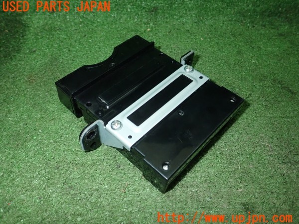 3UPJ=9234640503]カムリ ハイブリッド(AVV50)純正ビルトイン 08686-00321 ETC車載器 中古_2
