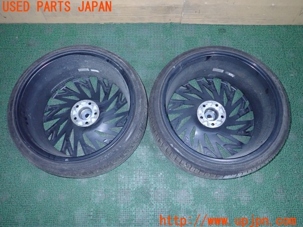 3UPJ=9234640962]カムリ ハイブリッド(AVV50)LOXARNY ロクサーニ TEMPEST タービンVX タイヤホイール 20×8.5J +45 PCD114.3 5穴 2本 中古_5