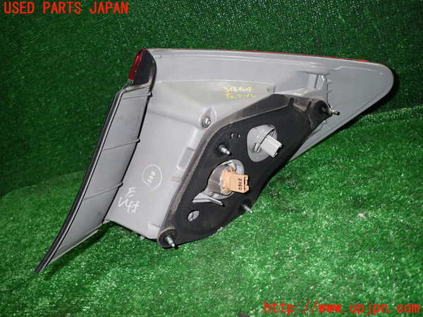 1UPJ-9234641536]カムリハイブリッド(AVV50)左テールランプ 中古_2