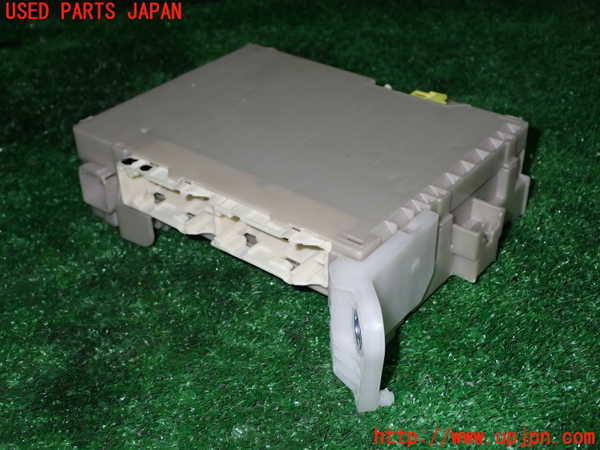 1UPJ-9234646741]カムリハイブリッド(AVV50)ヒューズボックス1 中古_4