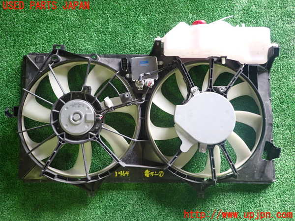 1UPJ-9234646836]カムリハイブリッド(AVV50)電動ファン1 中古_4