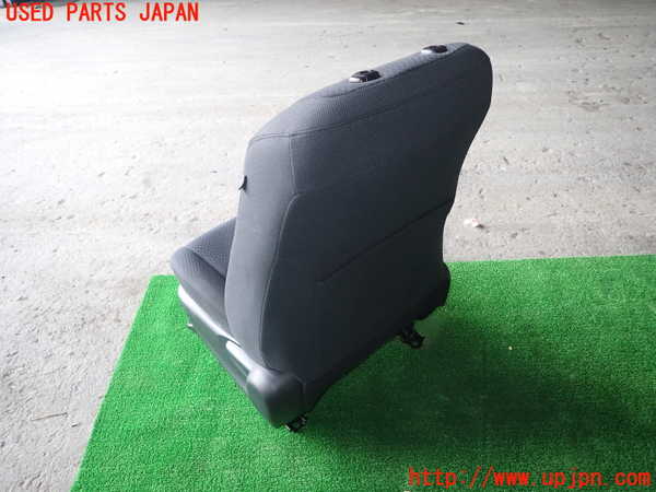 1UPJ-9234647065]カムリハイブリッド(AVV50)助手席シート 中古_5