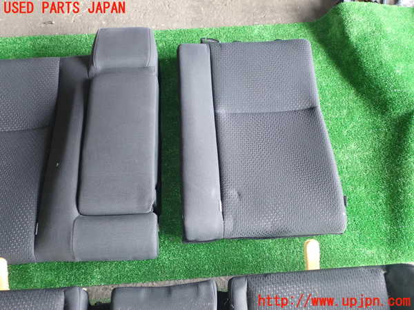 1UPJ-9234647385]カムリハイブリッド(AVV50)リアシート 中古_3