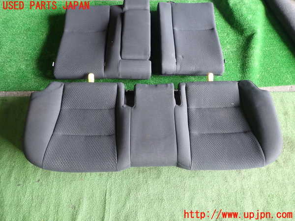 1UPJ-9234647385]カムリハイブリッド(AVV50)リアシート 中古_4