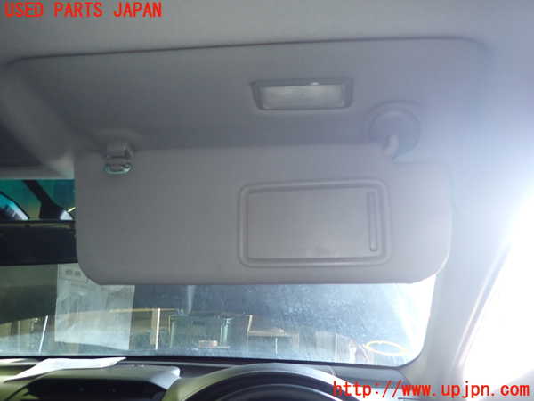 1UPJ-9234647625]カムリハイブリッド(AVV50)室内サンバイザー右側 中古_2