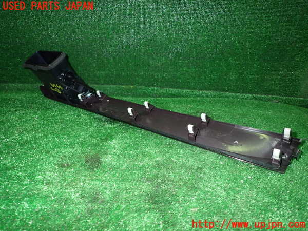 1UPJ-9234647527]カムリハイブリッド(AVV50)エアコン吹き出し口2 中古_3