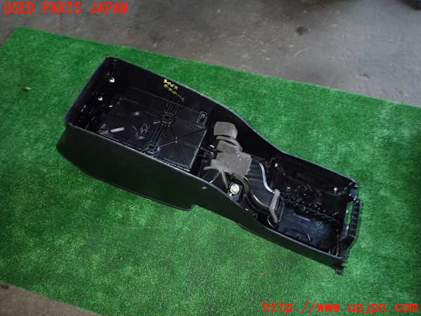 1UPJ-9234647540]カムリハイブリッド(AVV50)センターコンソール 中古_5