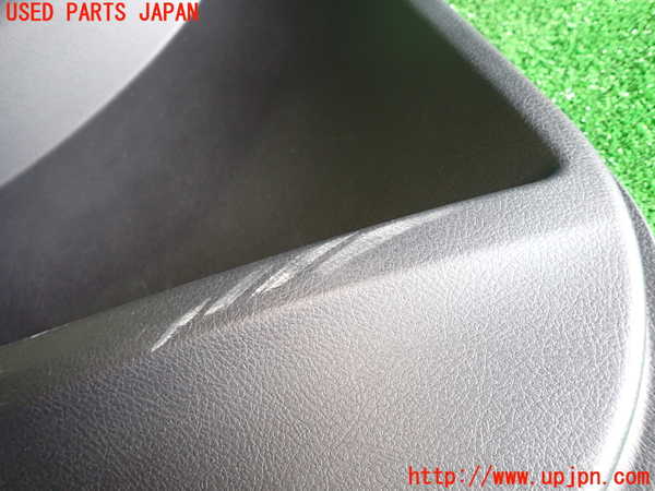 1UPJ-9234641324]カムリハイブリッド(AVV50)左後ドア内張り 中古_2