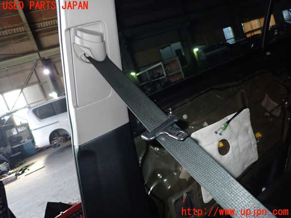 1UPJ-9234647045]カムリハイブリッド(AVV50)運転席シートベルト 中古_2