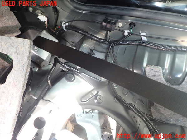 1UPJ-9234647185]カムリハイブリッド(AVV50)左2列目シートベルト 中古_2