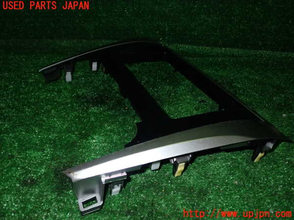 1UPJ-9234647692]カムリハイブリッド(AVV50)内装トリム類2 中古_2