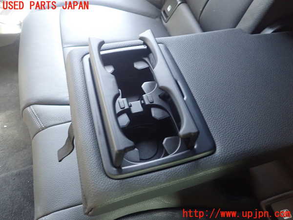 1UPJ-9234657385]BMW 218d グランクーペ F44(7M20)リアシート 中古_3