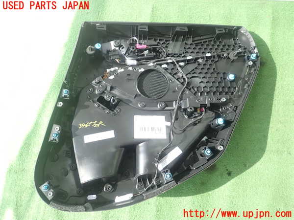 1UPJ-9234651324]BMW 218d グランクーペ F44(7M20)左後ドア内張り 中古_3