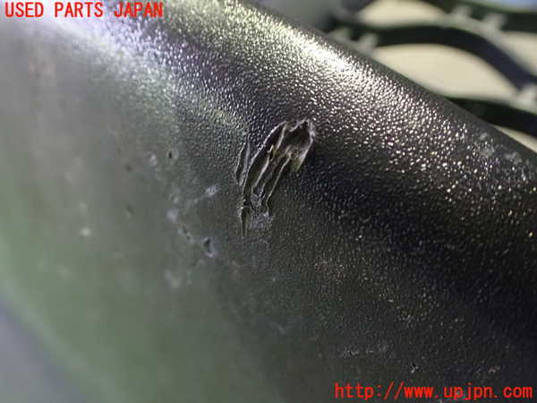 1UPJ-9234661010]ジープ・レネゲード(BV13PM)フロントバンパー 中古_4