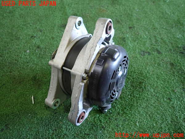 1UPJ-9234666015]ジープ・レネゲード(BV13PM)オルタネーター(ダイナモ) 中古_4