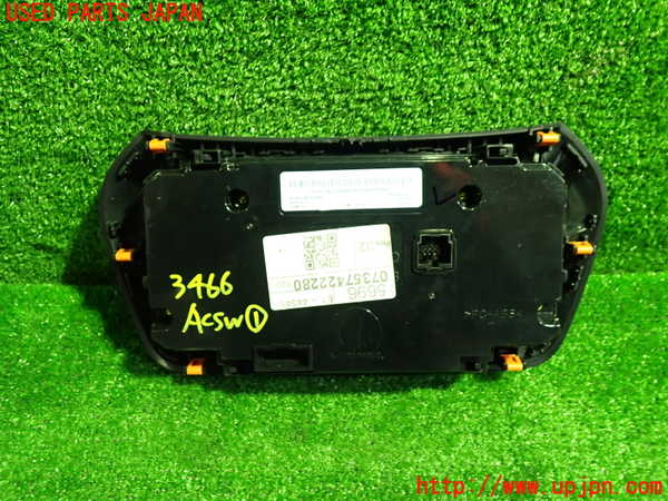 1UPJ-9234666066]ジープ・レネゲード(BV13PM)エアコンスイッチ1 中古_3