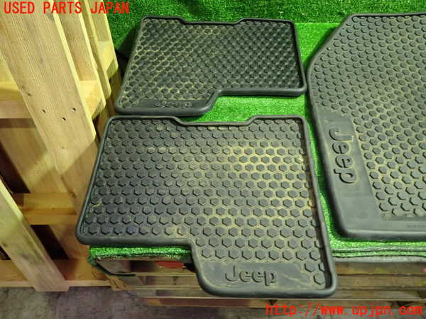 1UPJ-9234667800]ジープ・レネゲード(BV13PM)フロアマット 中古_3