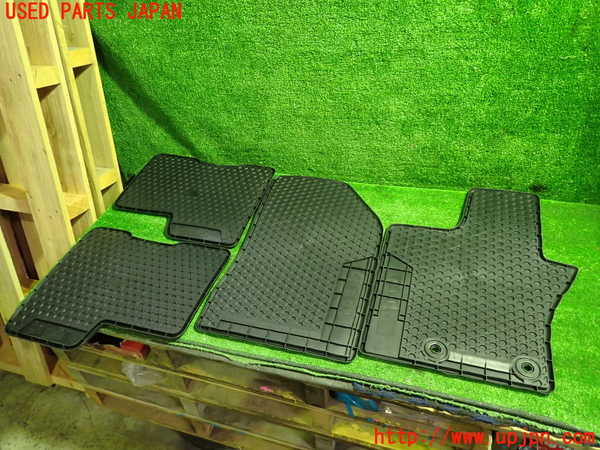 1UPJ-9234667800]ジープ・レネゲード(BV13PM)フロアマット 中古_4