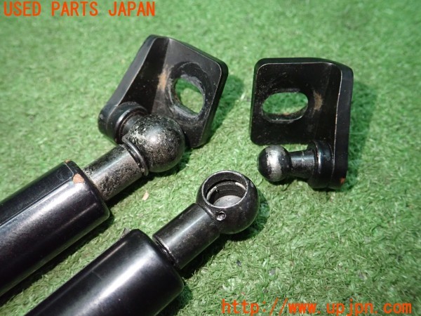 3UPJ=9234670053]ベンツ ビアノ 3.2アンビエンテ(639811 W639)XIANGSHANG ボンネットダンパー 中古_5