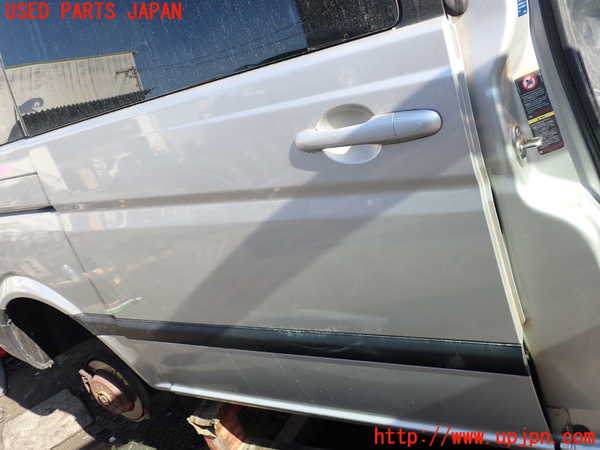 1UPJ-9234671290]ベンツ ビアノ(Viano) W639 (639811)右後ドア 中古 SAINT-GOBAIN SEKURIT M75 43R-000016_2