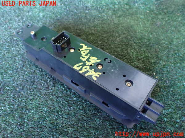 1UPJ-9234676240]ベンツ ビアノ(Viano) W639 (639811)右前パワーウィンドウスイッチ 中古_2