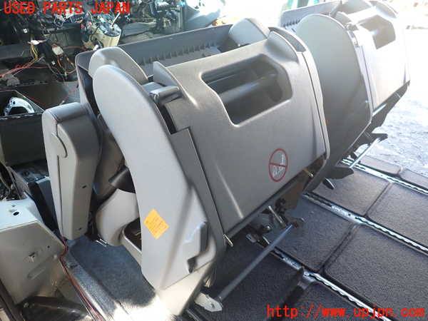 1UPJ-9234677175]ベンツ ビアノ(Viano) W639 (639811)左2列目シート 中古_4