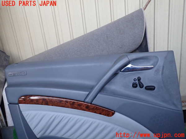 1UPJ-9234671264]ベンツ ビアノ(Viano) W639 (639811)左前ドア内張り 中古_2
