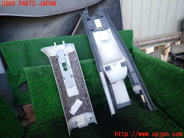 1UPJ-9234677665]ベンツ ビアノ(Viano) W639 (639811)右センターピラートリム 中古_2