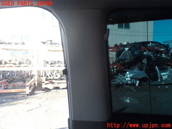 1UPJ-9234677675]ベンツ ビアノ(Viano) W639 (639811)右リアピラートリム 中古_3