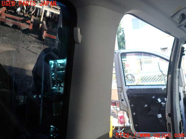 1UPJ-9234677680]ベンツ ビアノ(Viano) W639 (639811)左リアピラートリム 中古_3