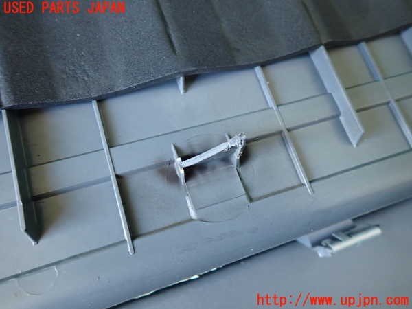 1UPJ-9234677740]ベンツ ビアノ(Viano) W639 (639811)スカッフプレート 中古_5