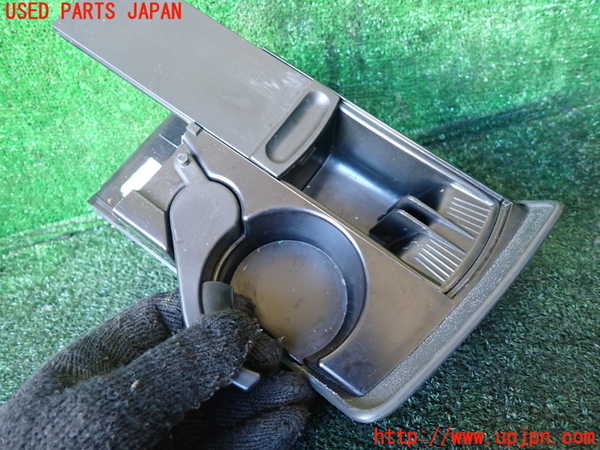 1UPJ-9234677810]ベンツ ビアノ(Viano) W639 (639811)ドリンクホルダー 中古_2