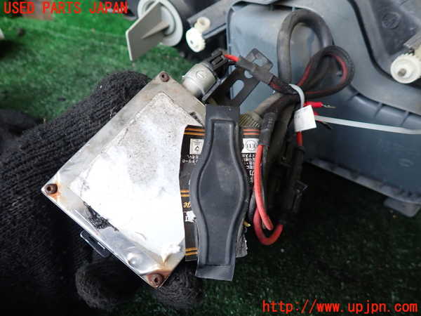 1UPJ-9234681132]ベンツ V350 W639 (639811C)左ヘッドライト HID 中古_4