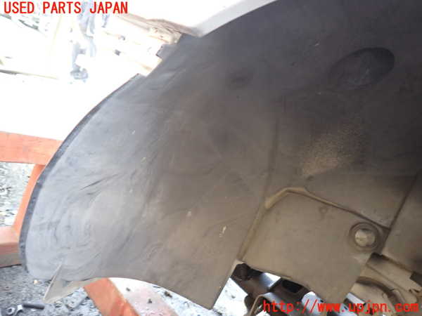 1UPJ-9234681092]ベンツ V350 W639 (639811C)左前フェンダーライナー 中古_2