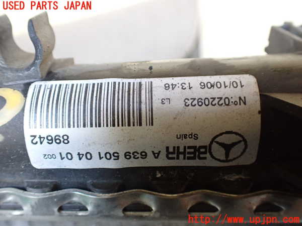1UPJ-9234682321]ベンツ V350 W639 (639811C)ラジエーター1 中古_3