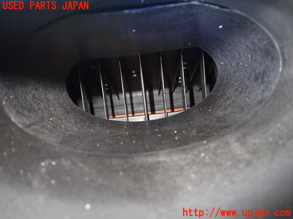 1UPJ-9234682560]ベンツ V350 W639 (639811C)エアクリーナーボックス 中古_3