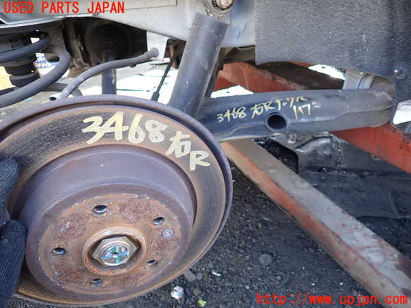 1UPJ-9234684300]ベンツ V350 W639 (639811C)右リアナックルハブ 中古_2