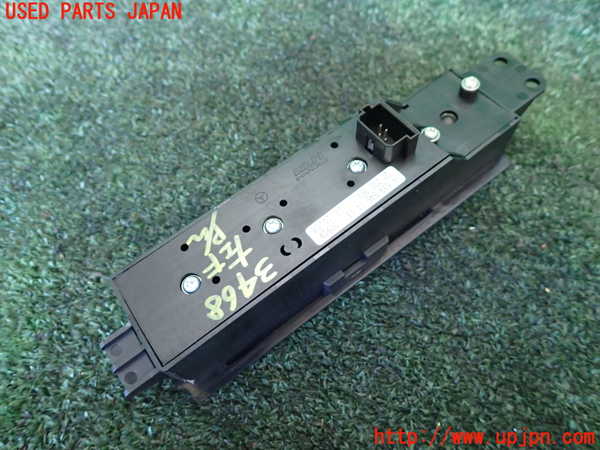 1UPJ-9234686245]ベンツ V350 W639 (639811C)左前パワーウィンドウスイッチ 中古_2