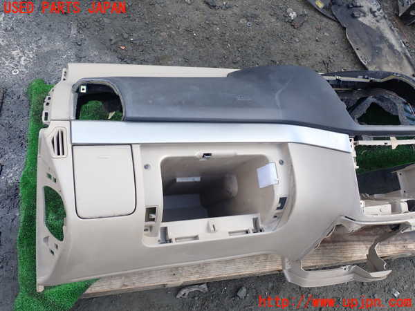 1UPJ-9234687505]ベンツ V350 W639 (639811C)ダッシュボード 中古_3