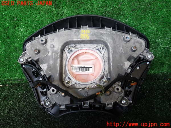 1UPJ-9234687865]ベンツ V350 W639 (639811C)運転席側エアバッグカバー 中古_4