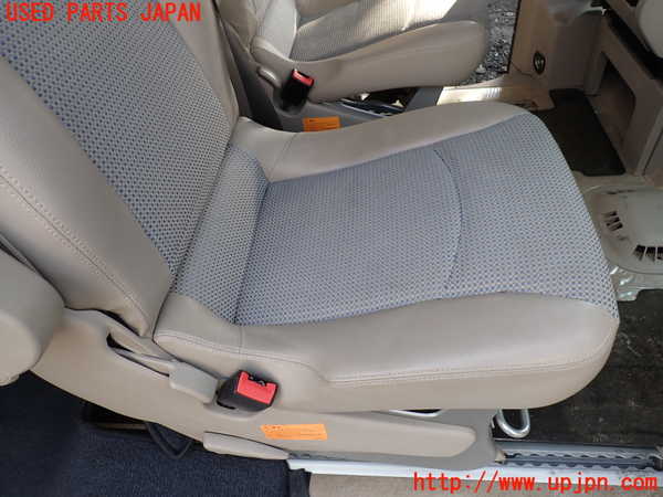 1UPJ-9234687145]ベンツ V350 W639 (639811C)右2列目シート 中古_3