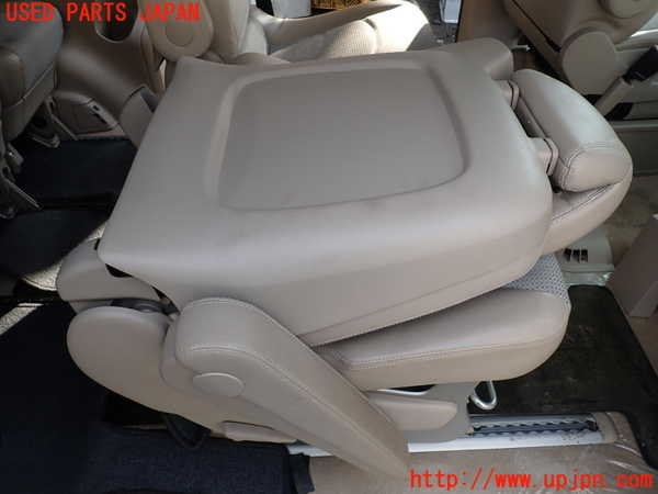 1UPJ-9234687145]ベンツ V350 W639 (639811C)右2列目シート 中古_4
