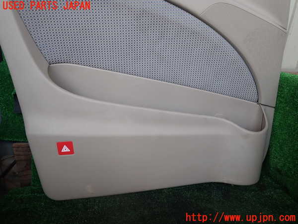 1UPJ-9234681264]ベンツ V350 W639 (639811C)左前ドア内張り 中古_3