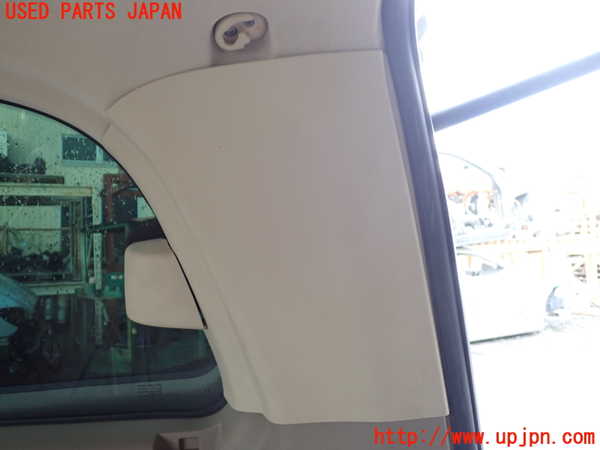 1UPJ-9234687675]ベンツ V350 W639 (639811C)右リアピラートリム 中古_3