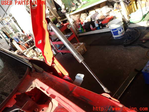 2UPJ-9234691068]アウディ・A1 スポーツバック(8XCZE)ボンネットダンパー 中古_2