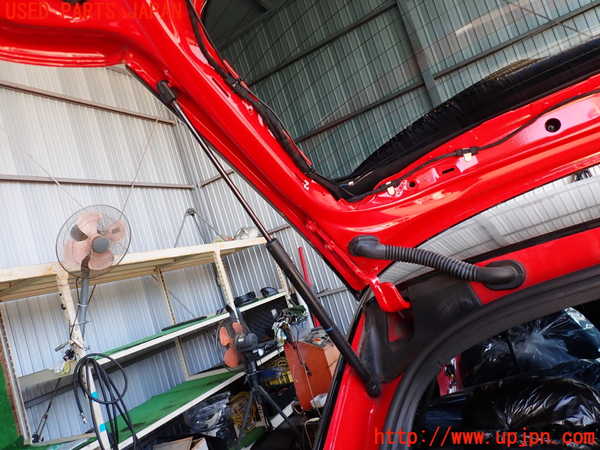 2UPJ-9234691584]アウディ・A1 スポーツバック(8XCZE)リアゲートダンパー 中古_2